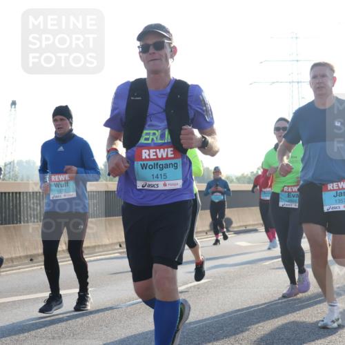 03.10.2025 - Köhlbrandbrückenlauf Luisa Fischer http://msf.ph/oto/8990756 03.10.2025 10:15:11 Position 3 1385, 1370, 1415, 2822, 1357, 3344 meine-sportfotos.de
