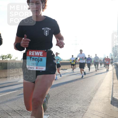 03.10.2025 - Köhlbrandbrückenlauf Luisa Fischer http://msf.ph/oto/8990784 03.10.2025 10:15:14 Position 3 1412 meine-sportfotos.de