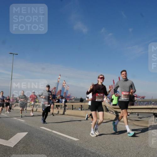 03.10.2025 - Köhlbrandbrückenlauf Matties Gatica Varas http://msf.ph/oto/8990820 03.10.2025 12:41:03 Position 2 4490 meine-sportfotos.de
