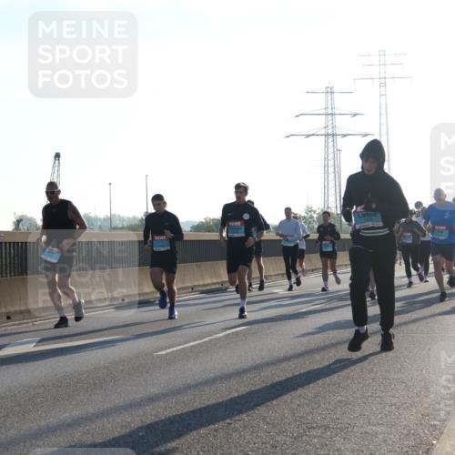 03.10.2025 - Köhlbrandbrückenlauf Luisa Fischer http://msf.ph/oto/8990836 03.10.2025 10:15:20 Position 3 1673 meine-sportfotos.de