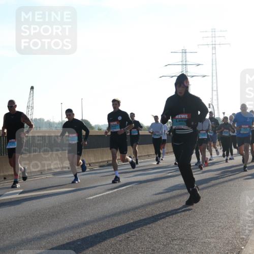 03.10.2025 - Köhlbrandbrückenlauf Luisa Fischer http://msf.ph/oto/8990840 03.10.2025 10:15:21 Position 3 1673 meine-sportfotos.de