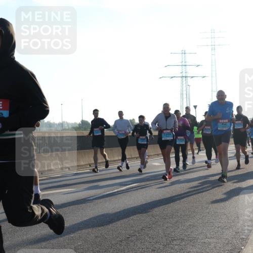 03.10.2025 - Köhlbrandbrückenlauf Luisa Fischer http://msf.ph/oto/8990850 03.10.2025 10:15:22 Position 3  meine-sportfotos.de