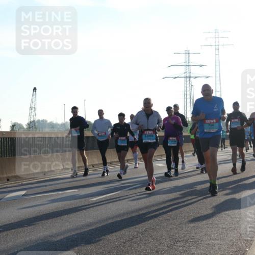 03.10.2025 - Köhlbrandbrückenlauf Luisa Fischer http://msf.ph/oto/8990855 03.10.2025 10:15:23 Position 3  meine-sportfotos.de
