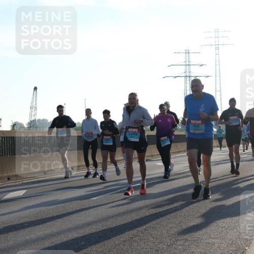 03.10.2025 - Köhlbrandbrückenlauf Luisa Fischer http://msf.ph/oto/8990856 03.10.2025 10:15:23 Position 3  meine-sportfotos.de