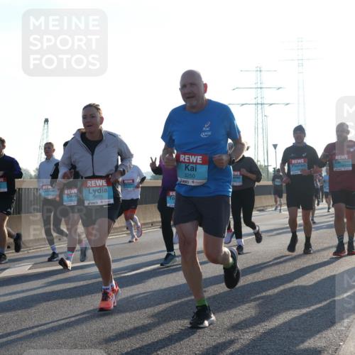 03.10.2025 - Köhlbrandbrückenlauf Luisa Fischer http://msf.ph/oto/8990867 03.10.2025 10:15:24 Position 3 3625, 3250, 1089 meine-sportfotos.de