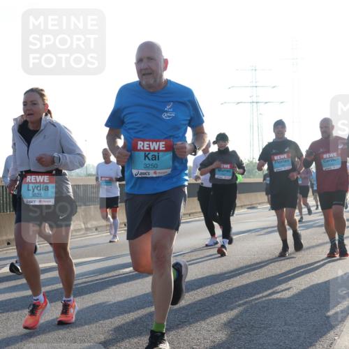 03.10.2025 - Köhlbrandbrückenlauf Luisa Fischer http://msf.ph/oto/8990870 03.10.2025 10:15:24 Position 3 3625, 1191, 1089, 3250 meine-sportfotos.de