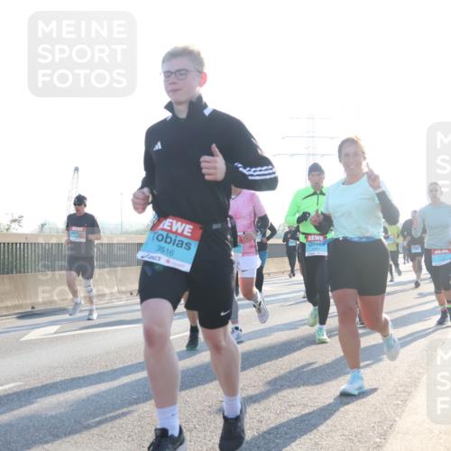 03.10.2025 - Köhlbrandbrückenlauf Luisa Fischer http://msf.ph/oto/8990926 03.10.2025 10:15:31 Position 3 3516, 1 meine-sportfotos.de