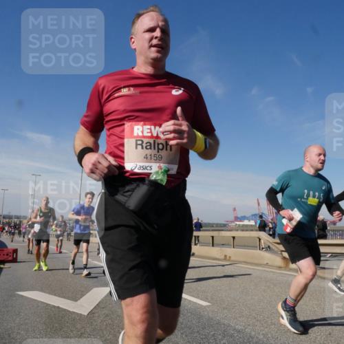 03.10.2025 - Köhlbrandbrückenlauf Matties Gatica Varas http://msf.ph/oto/8990967 03.10.2025 12:41:25 Position 2 11, 1, 4159, 2025 meine-sportfotos.de