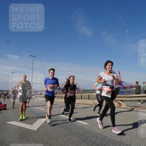 03.10.2025 - Köhlbrandbrückenlauf Matties Gatica Varas http://msf.ph/oto/8990973 03.10.2025 12:41:26 Position 2  meine-sportfotos.de