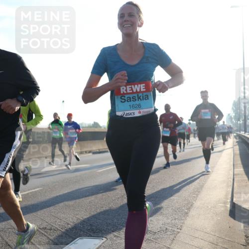 03.10.2025 - Köhlbrandbrückenlauf Luisa Fischer http://msf.ph/oto/8990981 03.10.2025 10:15:38 Position 3 1149, 1626 meine-sportfotos.de