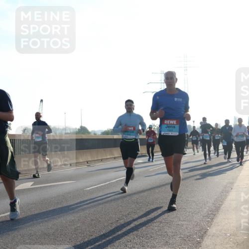 03.10.2025 - Köhlbrandbrückenlauf Luisa Fischer http://msf.ph/oto/8991005 03.10.2025 10:15:41 Position 3 1506, 1543 meine-sportfotos.de