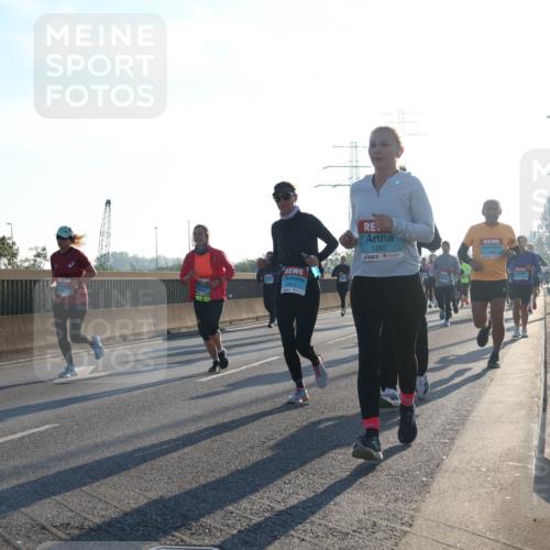 03.10.2025 - Köhlbrandbrückenlauf Luisa Fischer http://msf.ph/oto/8991035 03.10.2025 10:15:44 Position 3 2814, 1395 meine-sportfotos.de