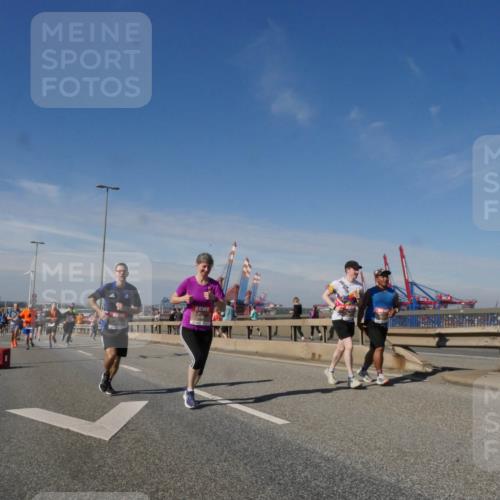 03.10.2025 - Köhlbrandbrückenlauf Matties Gatica Varas http://msf.ph/oto/8991036 03.10.2025 12:41:35 Position 2  meine-sportfotos.de