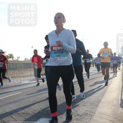 03.10.2025 - Köhlbrandbrückenlauf Luisa Fischer http://msf.ph/oto/8991042 03.10.2025 10:15:45 Position 3 1395 meine-sportfotos.de
