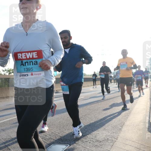 03.10.2025 - Köhlbrandbrückenlauf Luisa Fischer http://msf.ph/oto/8991045 03.10.2025 10:15:45 Position 3 1395 meine-sportfotos.de