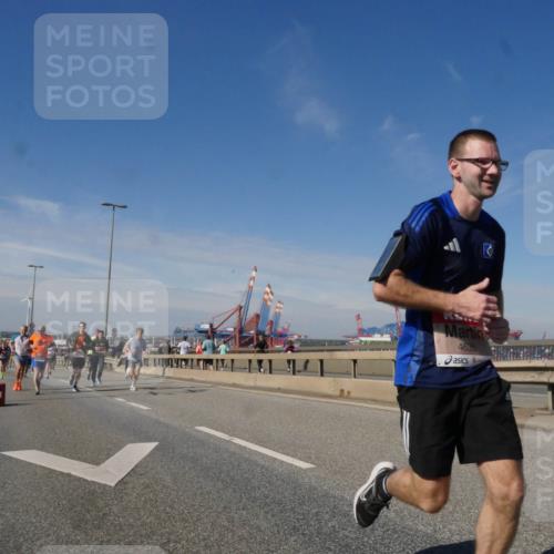 03.10.2025 - Köhlbrandbrückenlauf Matties Gatica Varas http://msf.ph/oto/8991049 03.10.2025 12:41:37 Position 2 4635 meine-sportfotos.de