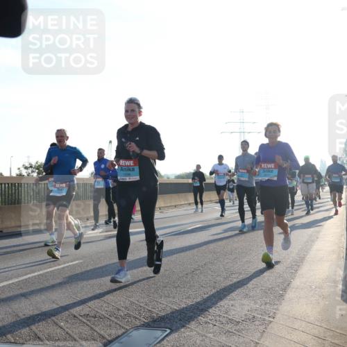 03.10.2025 - Köhlbrandbrückenlauf Luisa Fischer http://msf.ph/oto/8991064 03.10.2025 10:15:47 Position 3 1238, 2677 meine-sportfotos.de