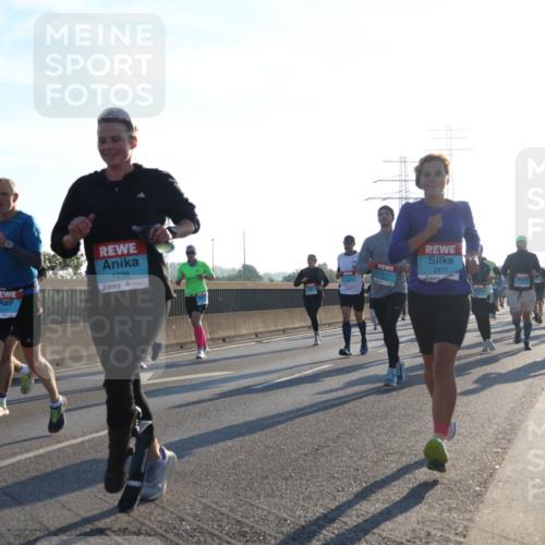 03.10.2025 - Köhlbrandbrückenlauf Luisa Fischer http://msf.ph/oto/8991065 03.10.2025 10:15:48 Position 3 1238, 2677, 1 meine-sportfotos.de