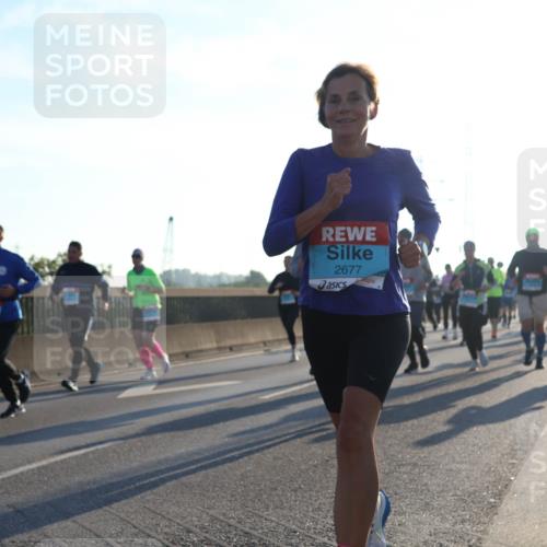 03.10.2025 - Köhlbrandbrückenlauf Luisa Fischer http://msf.ph/oto/8991071 03.10.2025 10:15:48 Position 3 2677 meine-sportfotos.de