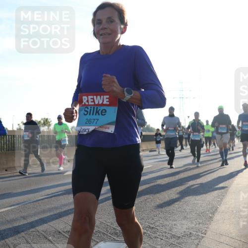 03.10.2025 - Köhlbrandbrückenlauf Luisa Fischer http://msf.ph/oto/8991074 03.10.2025 10:15:49 Position 3 2677 meine-sportfotos.de