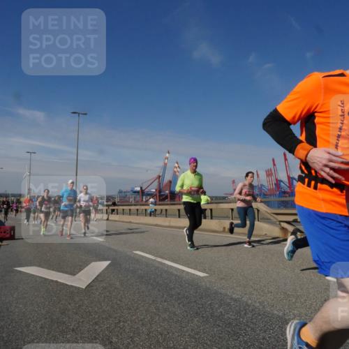 03.10.2025 - Köhlbrandbrückenlauf Matties Gatica Varas http://msf.ph/oto/8991087 03.10.2025 12:41:43 Position 2  meine-sportfotos.de