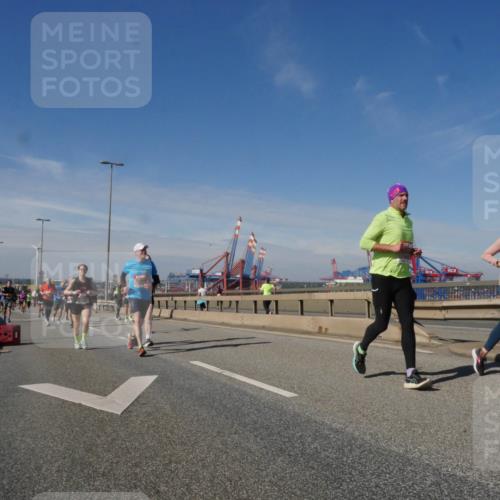 03.10.2025 - Köhlbrandbrückenlauf Matties Gatica Varas http://msf.ph/oto/8991093 03.10.2025 12:41:43 Position 2  meine-sportfotos.de