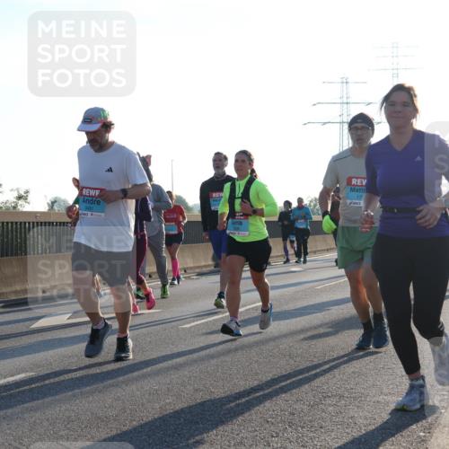 03.10.2025 - Köhlbrandbrückenlauf Luisa Fischer http://msf.ph/oto/8991215 03.10.2025 10:16:01 Position 3 3481, 1836, 173 meine-sportfotos.de