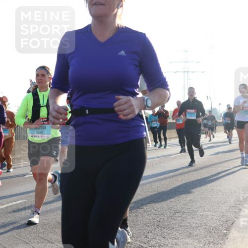 03.10.2025 - Köhlbrandbrückenlauf Luisa Fischer http://msf.ph/oto/8991227 03.10.2025 10:16:02 Position 3 1836 meine-sportfotos.de