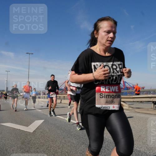 03.10.2025 - Köhlbrandbrückenlauf Matties Gatica Varas http://msf.ph/oto/8991234 03.10.2025 12:42:02 Position 2 4026 meine-sportfotos.de