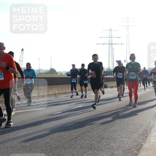 03.10.2025 - Köhlbrandbrückenlauf Luisa Fischer http://msf.ph/oto/8991266 03.10.2025 10:16:06 Position 3 2747, 1 meine-sportfotos.de