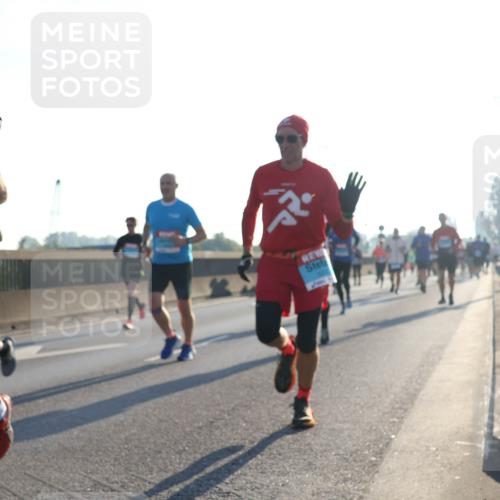 03.10.2025 - Köhlbrandbrückenlauf Luisa Fischer http://msf.ph/oto/8991307 03.10.2025 10:16:10 Position 3  meine-sportfotos.de
