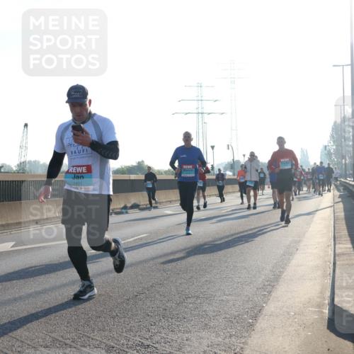 03.10.2025 - Köhlbrandbrückenlauf Luisa Fischer http://msf.ph/oto/8991326 03.10.2025 10:16:11 Position 3 1491 meine-sportfotos.de