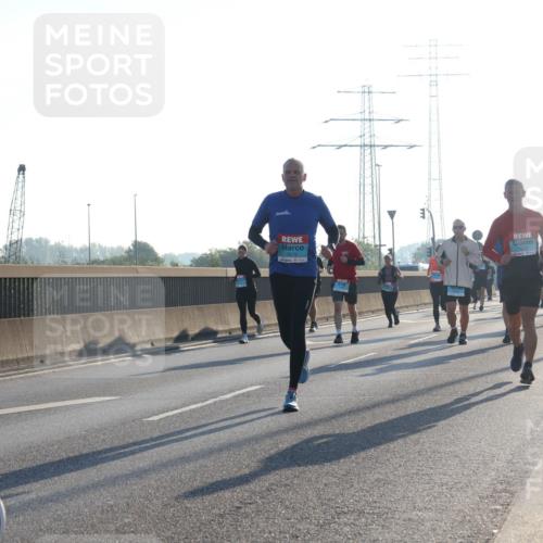 03.10.2025 - Köhlbrandbrückenlauf Luisa Fischer http://msf.ph/oto/8991333 03.10.2025 10:16:12 Position 3  meine-sportfotos.de