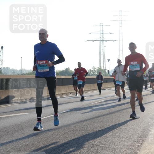 03.10.2025 - Köhlbrandbrückenlauf Luisa Fischer http://msf.ph/oto/8991342 03.10.2025 10:16:13 Position 3 3679, 1038 meine-sportfotos.de