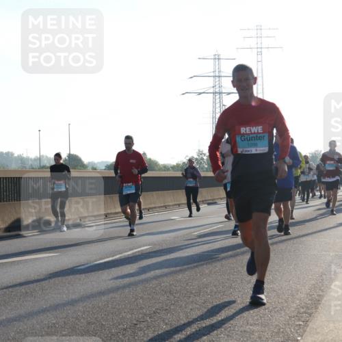 03.10.2025 - Köhlbrandbrückenlauf Luisa Fischer http://msf.ph/oto/8991352 03.10.2025 10:16:14 Position 3 1038, 12, 1 meine-sportfotos.de