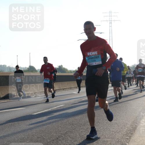 03.10.2025 - Köhlbrandbrückenlauf Luisa Fischer http://msf.ph/oto/8991355 03.10.2025 10:16:14 Position 3 1038, 12, 1 meine-sportfotos.de