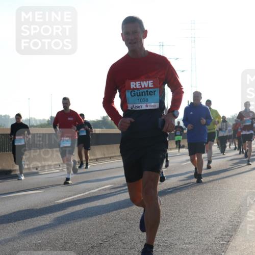 03.10.2025 - Köhlbrandbrückenlauf Luisa Fischer http://msf.ph/oto/8991359 03.10.2025 10:16:15 Position 3 1038, 1 meine-sportfotos.de