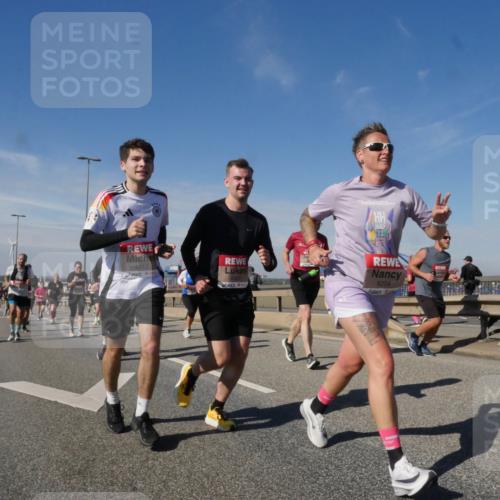 03.10.2025 - Köhlbrandbrückenlauf Matties Gatica Varas http://msf.ph/oto/8991378 03.10.2025 12:42:19 Position 2 4312, 4302, 6224 meine-sportfotos.de