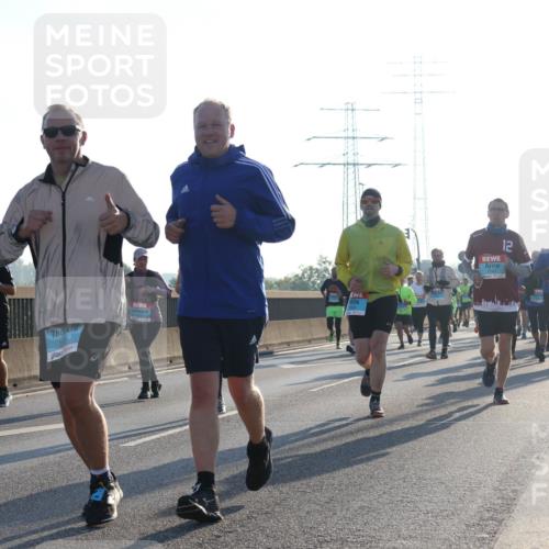 03.10.2025 - Köhlbrandbrückenlauf Luisa Fischer http://msf.ph/oto/8991380 03.10.2025 10:16:17 Position 3 12, 1 meine-sportfotos.de