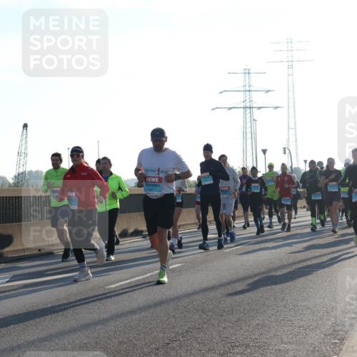03.10.2025 - Köhlbrandbrückenlauf Luisa Fischer http://msf.ph/oto/8991517 03.10.2025 10:16:29 Position 3  meine-sportfotos.de