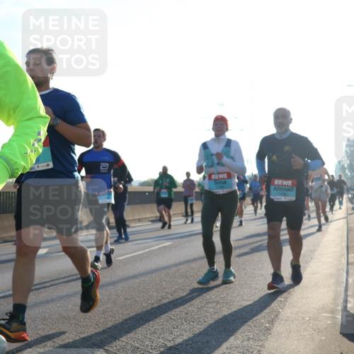 03.10.2025 - Köhlbrandbrückenlauf Luisa Fischer http://msf.ph/oto/8991613 03.10.2025 10:16:39 Position 3  meine-sportfotos.de