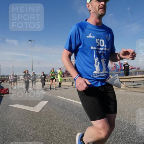 03.10.2025 - Köhlbrandbrückenlauf Matties Gatica Varas http://msf.ph/oto/8991648 03.10.2025 12:42:49 Position 2 50, 24, 2022, 31, 1 meine-sportfotos.de
