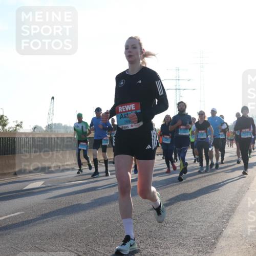 03.10.2025 - Köhlbrandbrückenlauf Luisa Fischer http://msf.ph/oto/8991649 03.10.2025 10:16:44 Position 3 269 meine-sportfotos.de