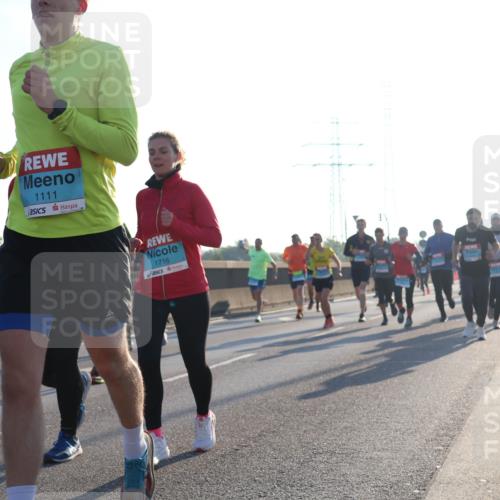 03.10.2025 - Köhlbrandbrückenlauf Luisa Fischer http://msf.ph/oto/8991758 03.10.2025 10:16:54 Position 3 1534, 1111, 1716 meine-sportfotos.de