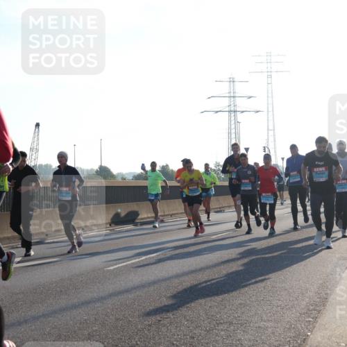 03.10.2025 - Köhlbrandbrückenlauf Luisa Fischer http://msf.ph/oto/8991768 03.10.2025 10:16:54 Position 3 1716, 1 meine-sportfotos.de