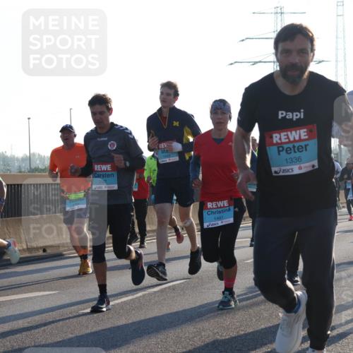 03.10.2025 - Köhlbrandbrückenlauf Luisa Fischer http://msf.ph/oto/8991792 03.10.2025 10:16:56 Position 3 3334, 1849, 2587, 1461, 1336, 1544 meine-sportfotos.de