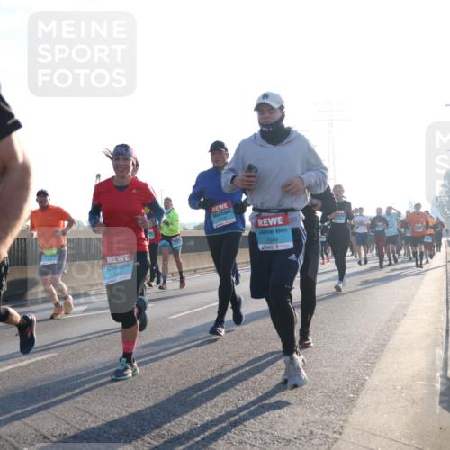 03.10.2025 - Köhlbrandbrückenlauf Luisa Fischer http://msf.ph/oto/8991810 03.10.2025 10:16:58 Position 3 1544 meine-sportfotos.de