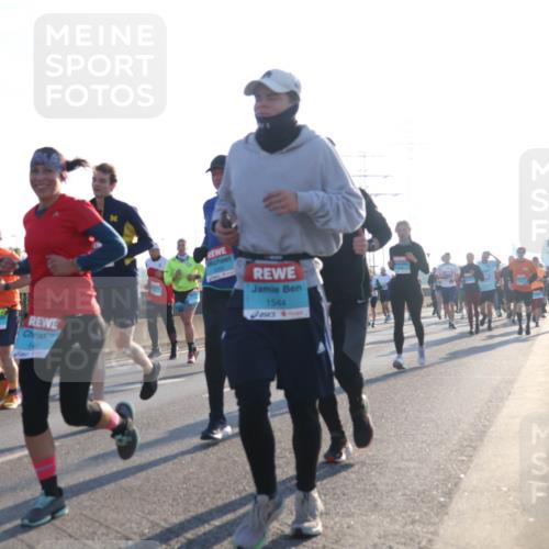 03.10.2025 - Köhlbrandbrückenlauf Luisa Fischer http://msf.ph/oto/8991812 03.10.2025 10:16:58 Position 3 1544 meine-sportfotos.de