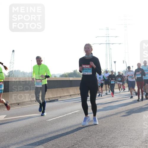 03.10.2025 - Köhlbrandbrückenlauf Luisa Fischer http://msf.ph/oto/8991827 03.10.2025 10:16:59 Position 3 1407, 5, 42 meine-sportfotos.de