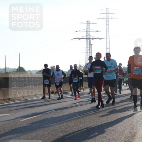 03.10.2025 - Köhlbrandbrückenlauf Luisa Fischer http://msf.ph/oto/8991848 03.10.2025 10:17:01 Position 3 1670, 1430 meine-sportfotos.de